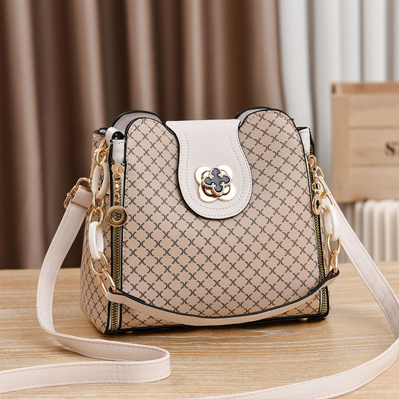 Thumbnail: New women shoulder Bag for 2025 luxury designer handbag women Handbags leather P