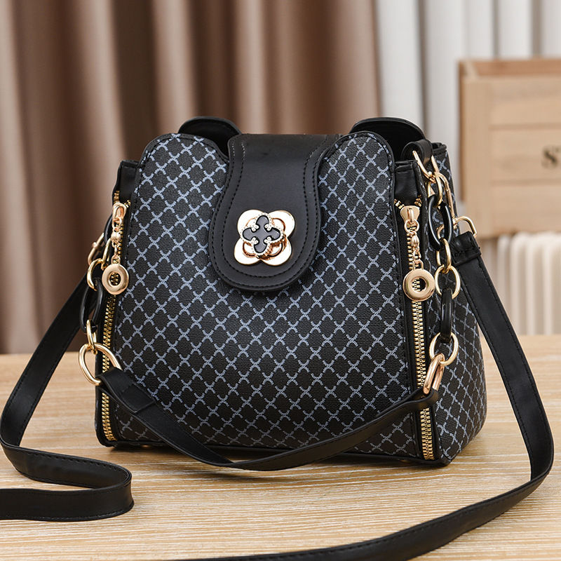 New women shoulder Bag for 2025 luxury designer handbag women Handbags leather P
