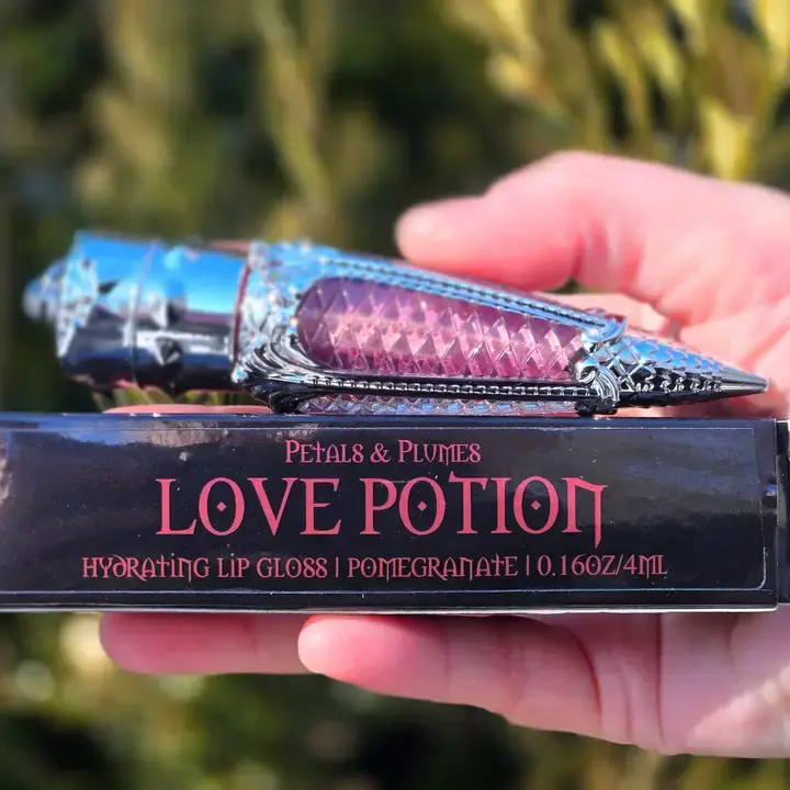 Love Potion Lip Gloss with box