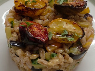 Farro alle verdure saltate con pomodorini confit 🌿🍅