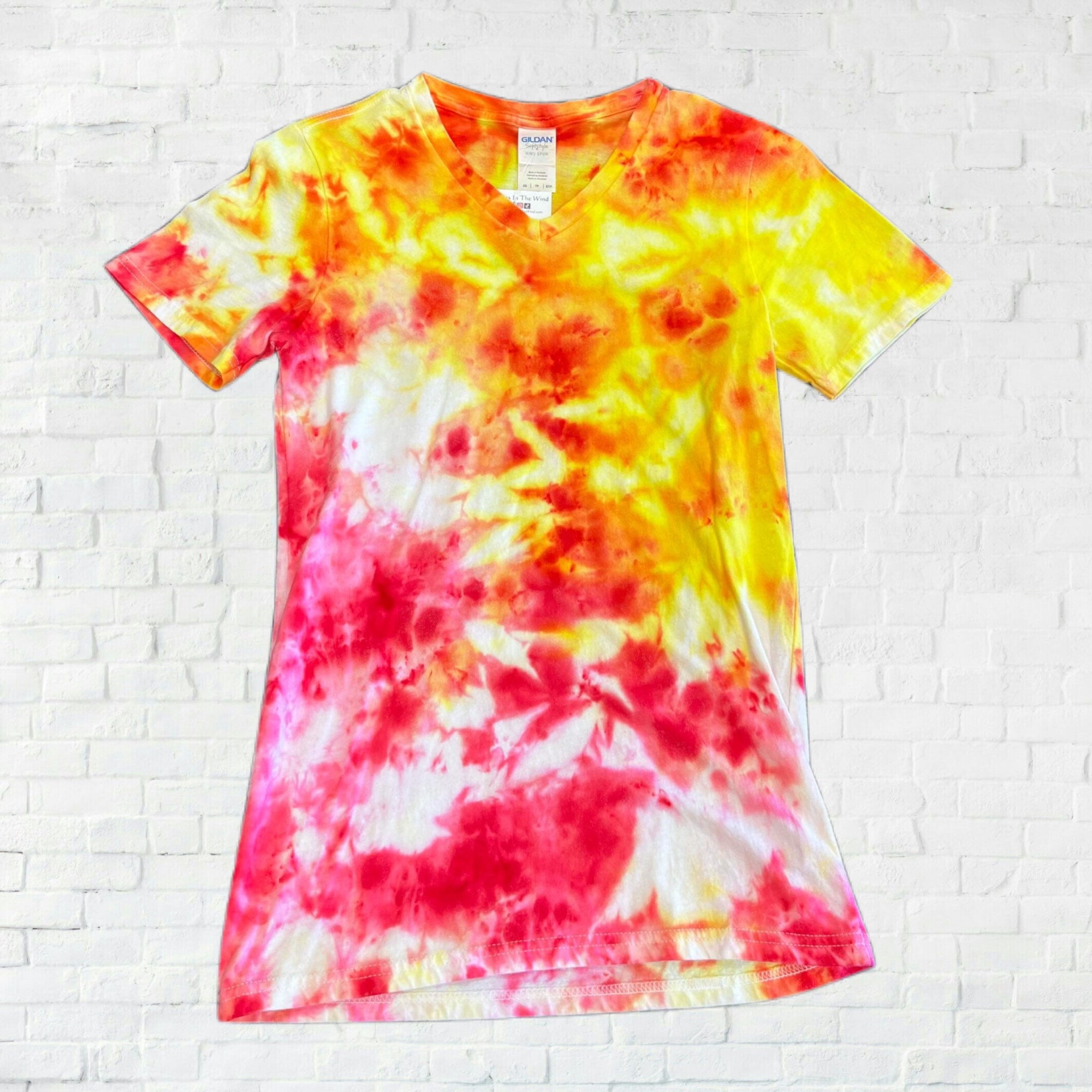 Strawberry Lemonade V-Neck