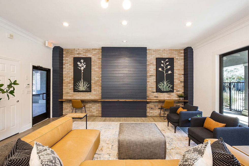Pool house lounge