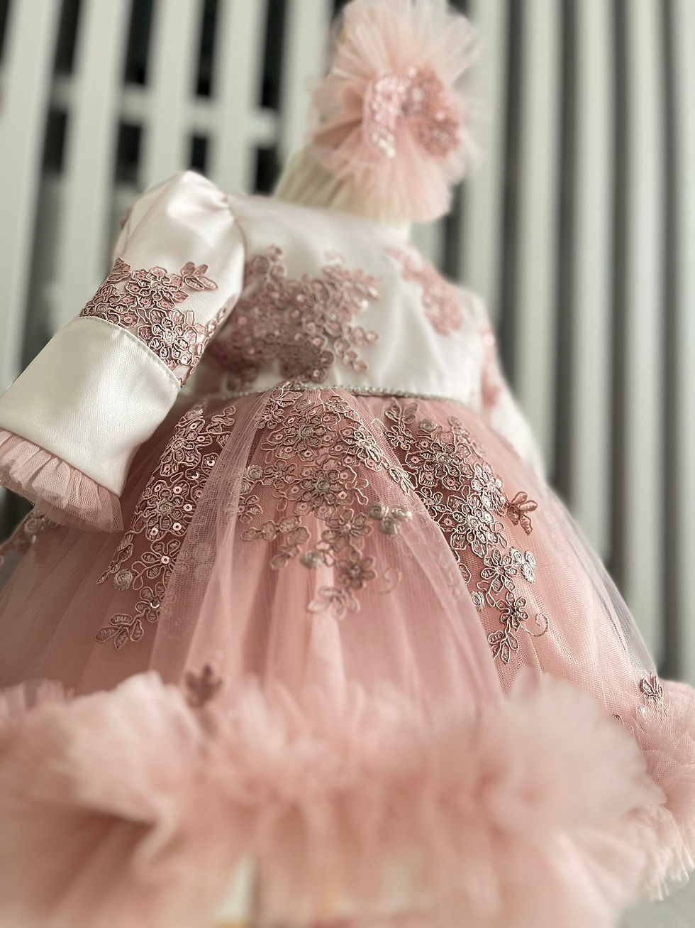 Miniatură: Rochita de botez - Model 59