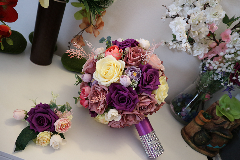 Miniatură: Buchet mediu cu flori artificiale - Model 37