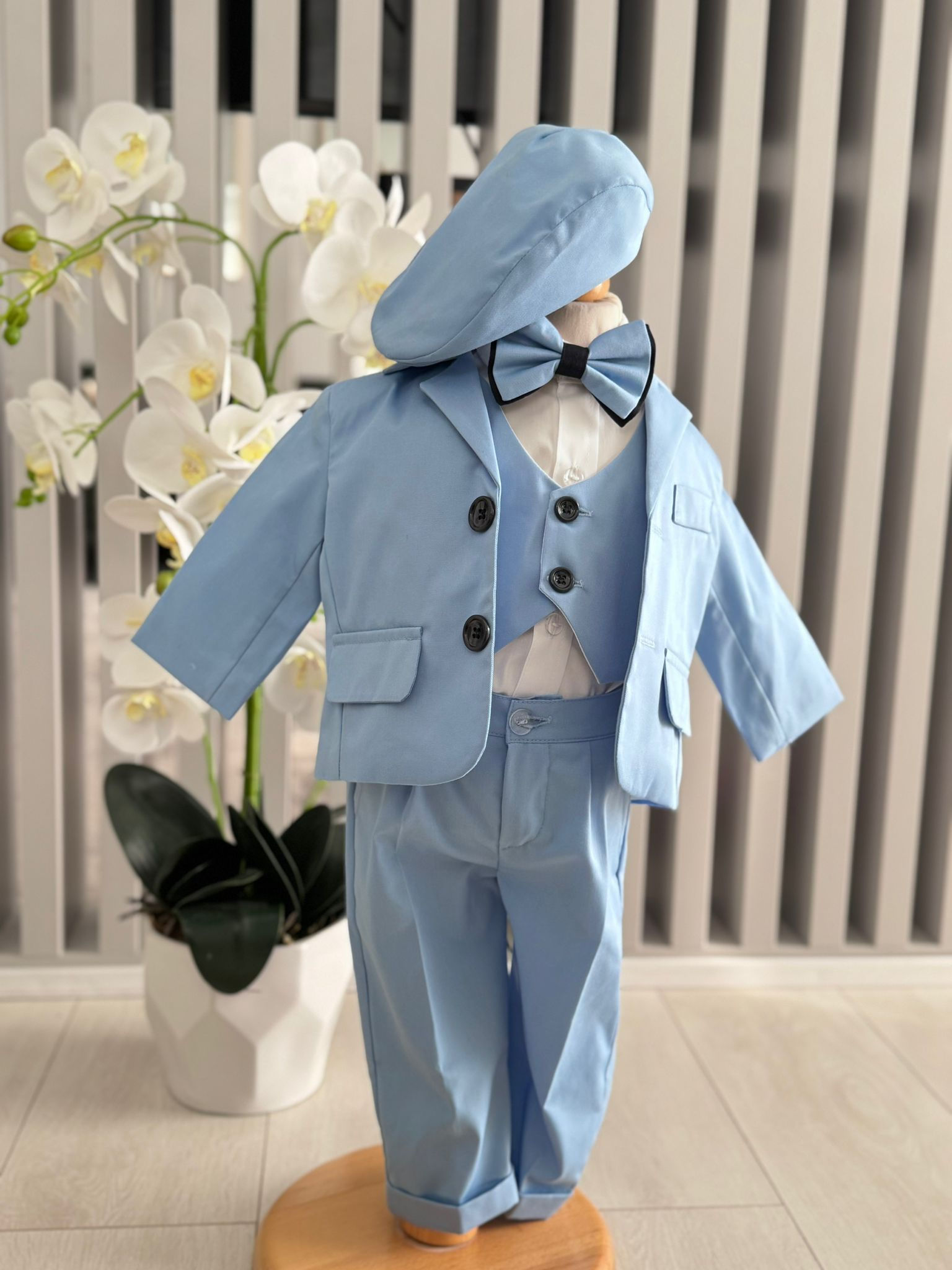 Costumas de botez - Model 96