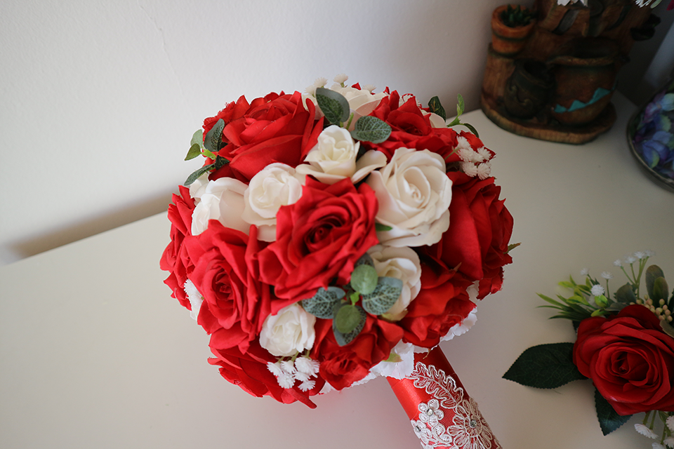 Miniatură: Buchet mediu cu flori artificiale - Model 39