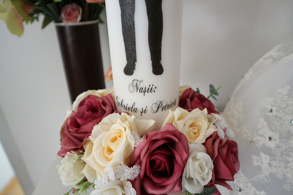 Miniatură: Set de nunta cu lumanari si buchete - Model 1