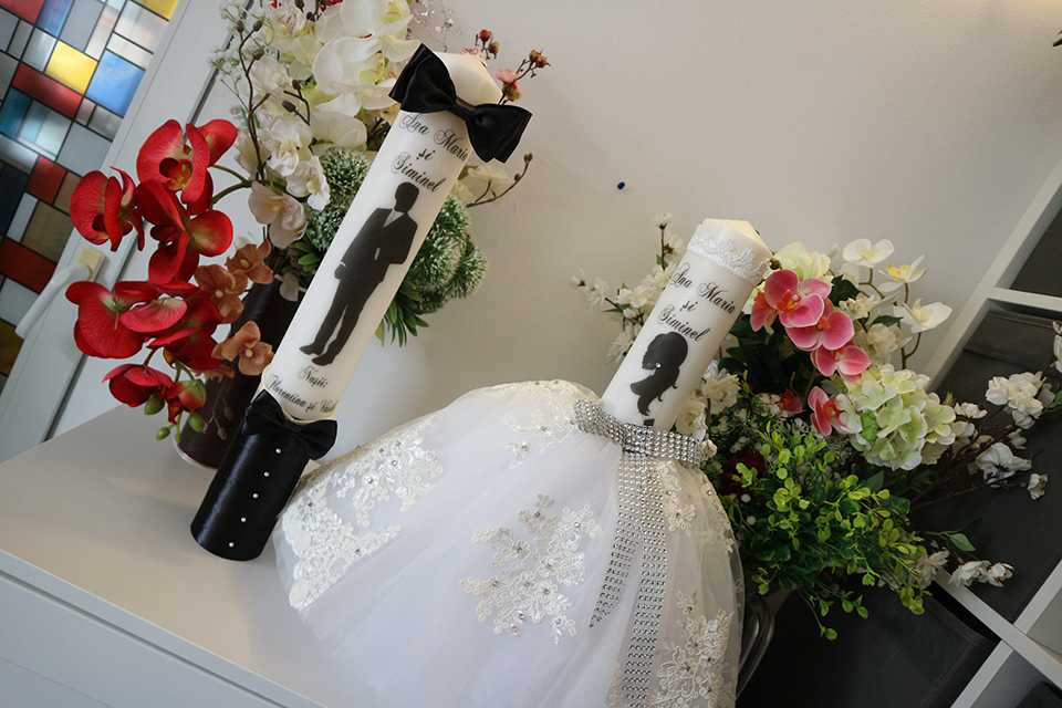 Miniatură: Set de nunta cu lumanari si buchete - Model 6