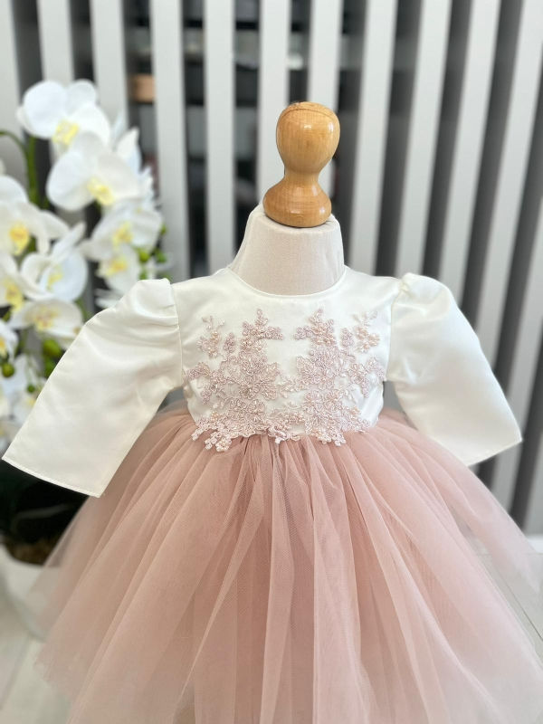 Miniatură: Rochita de botez - Model 38