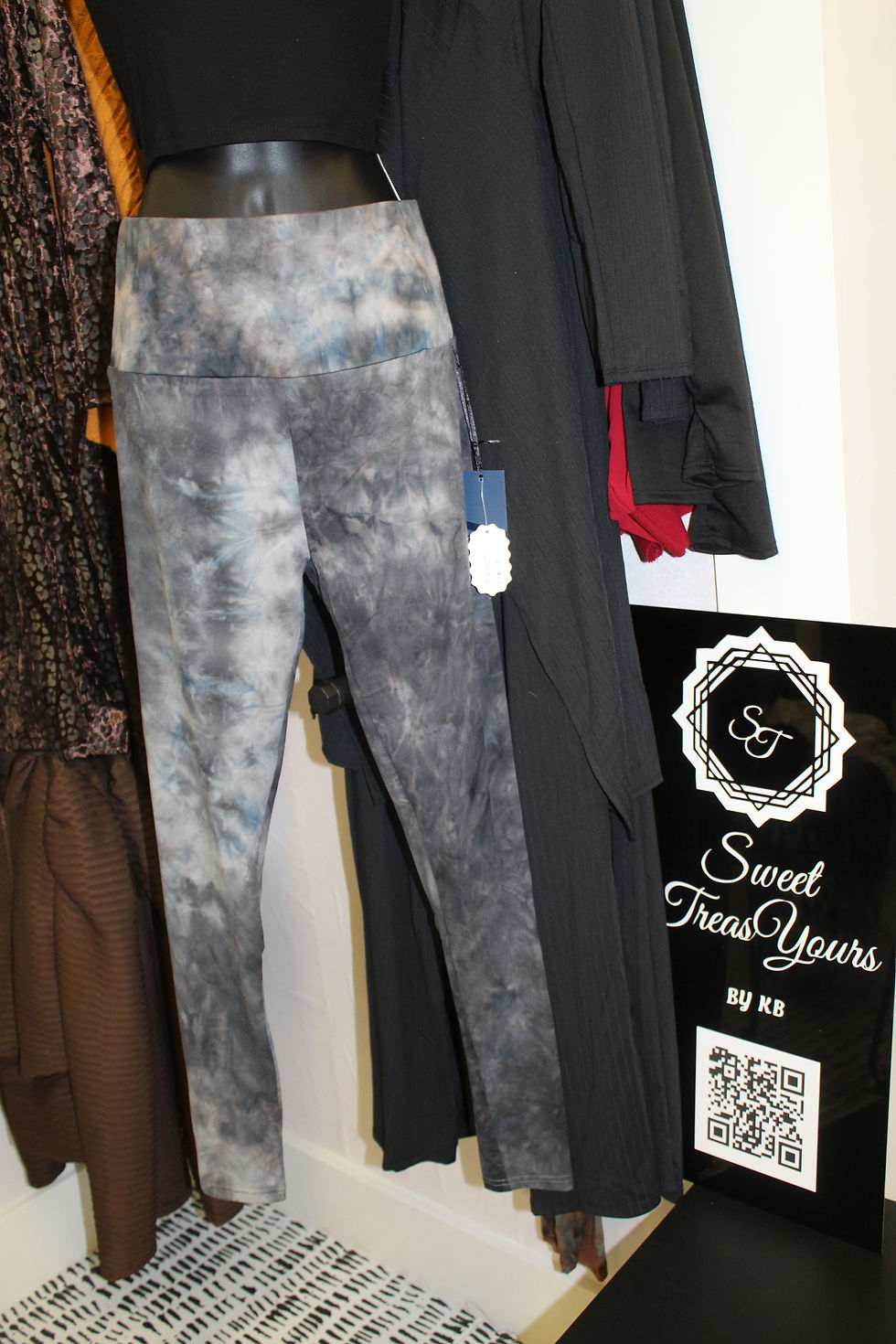 Thumbnail: Tie Dye High-waist Leggings
