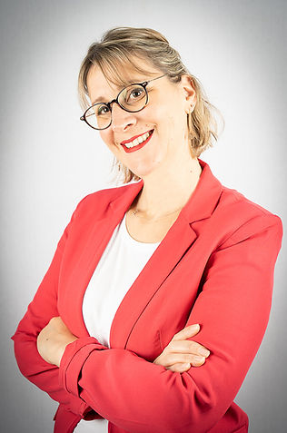 portrait studio corporate couleur sur fond blanc