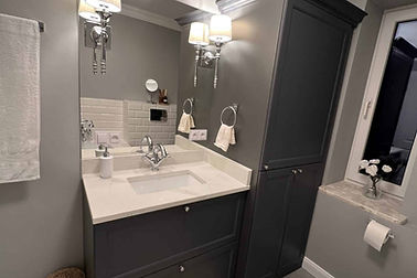 Meble łazienkowe na wymiar dla wymagających.jpg