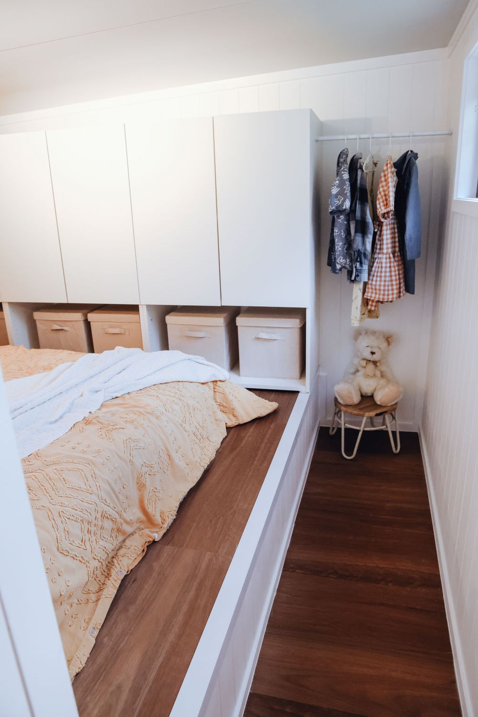 Hanging space in both rooms