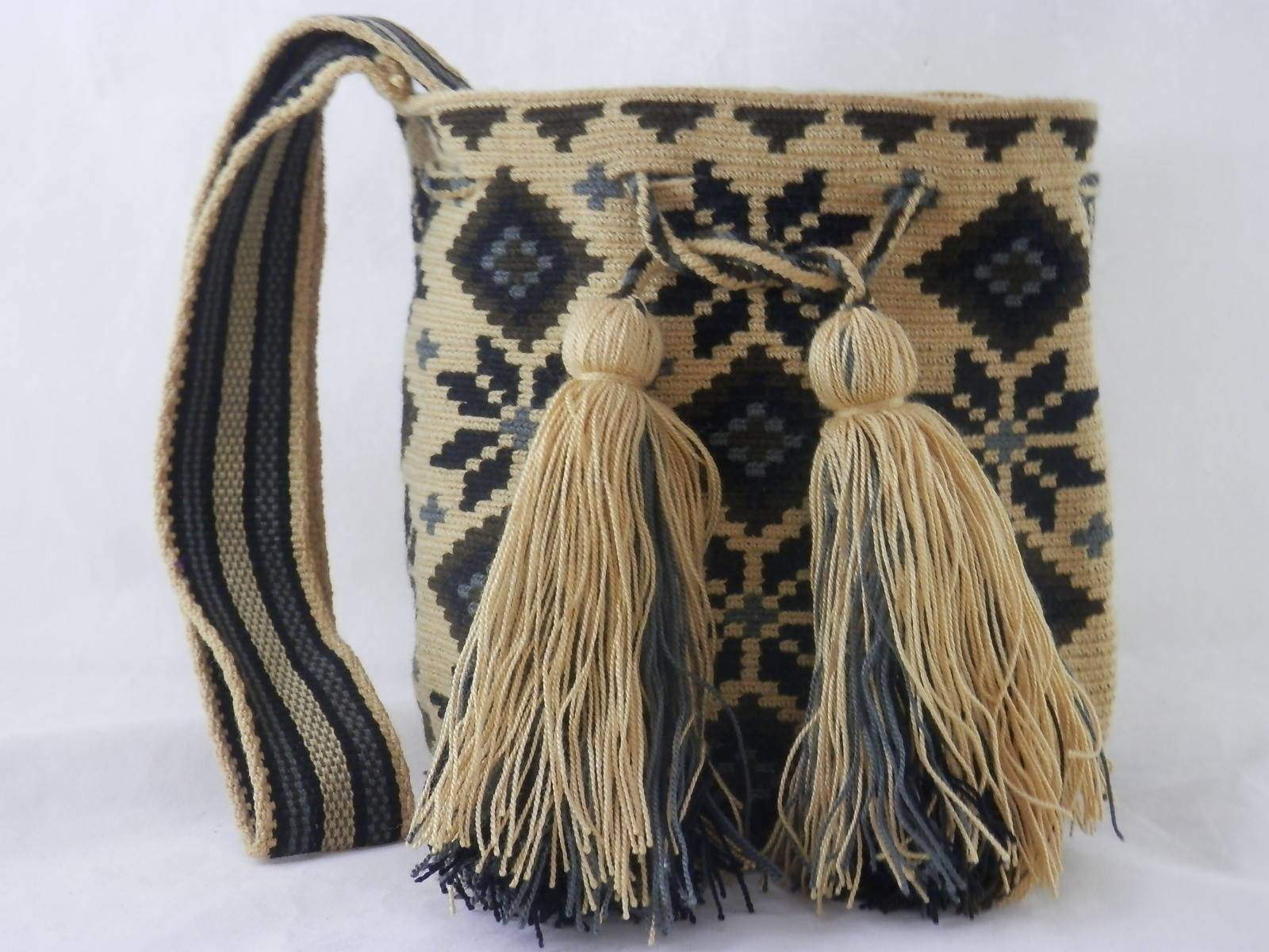 Wayuu Bag by PPS-IMG_6243