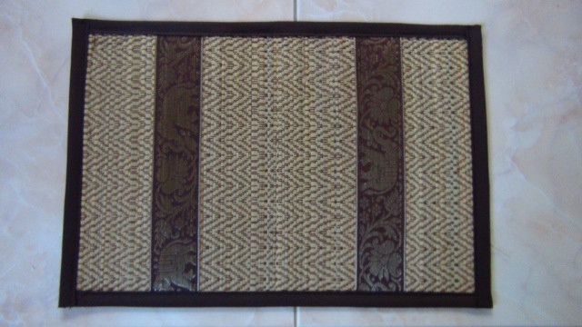 Bamboo plate mat