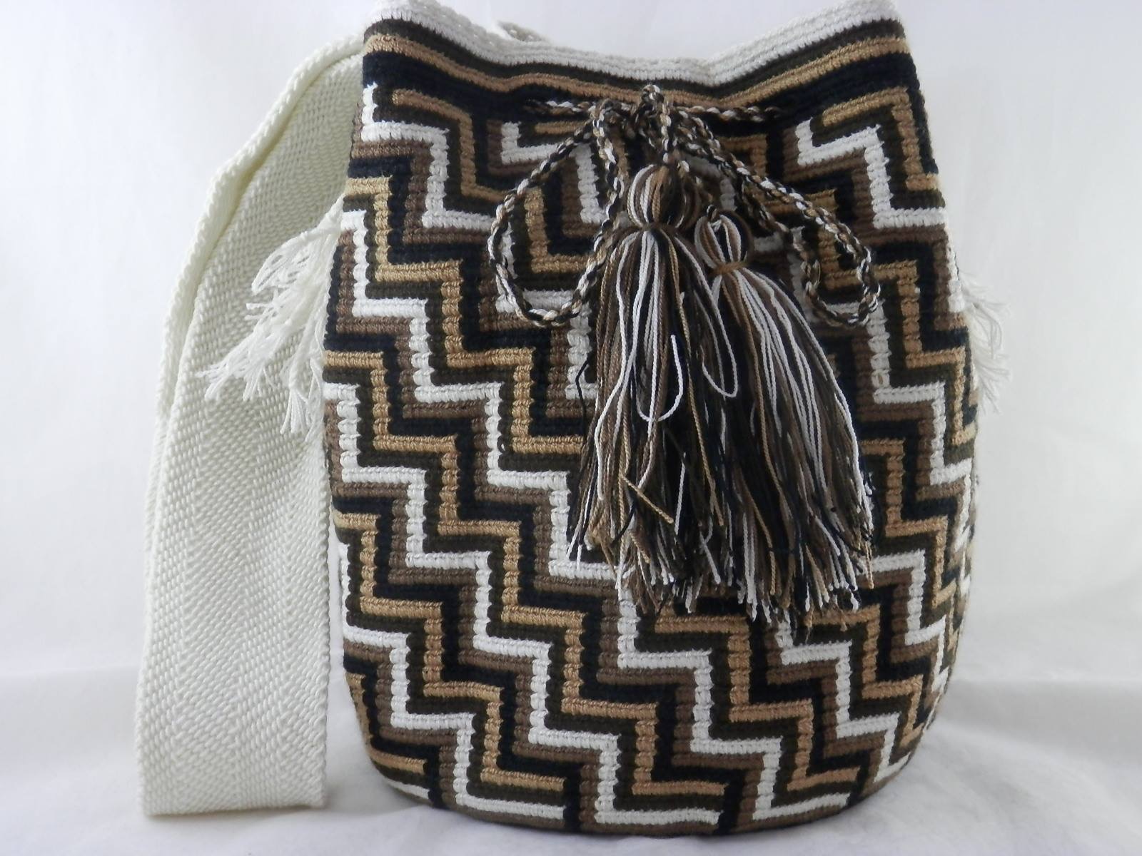 Wayuu Bag by PPS-IMG_8960