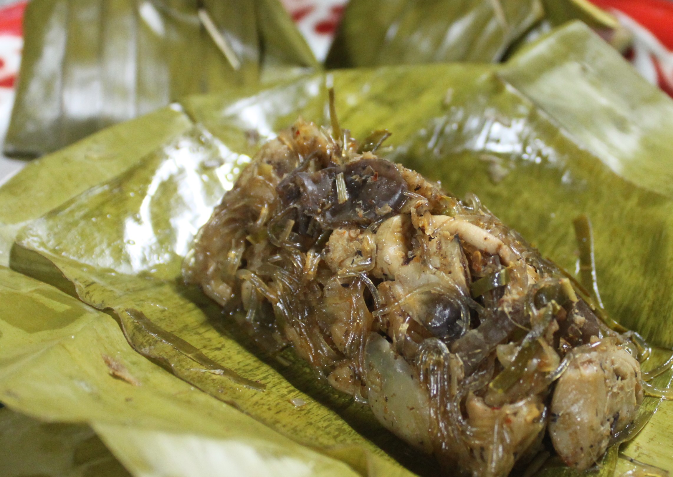 ห่อนึ่งไก่-Hor Nueng Kai