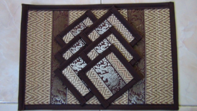 Bamboo plate mat