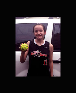 Madisons 1st HR 4-27-19 (10U) Over Cente