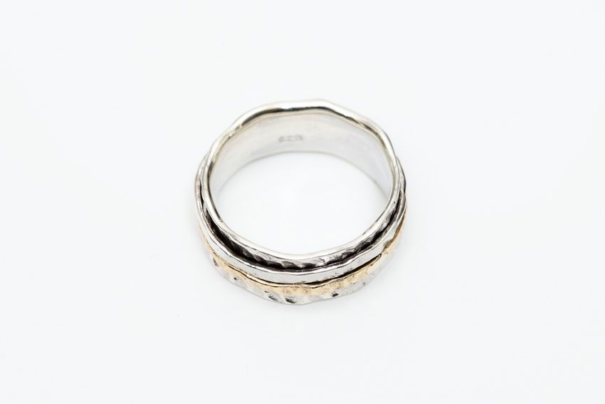 Thumbnail: Hammered Band Ring 