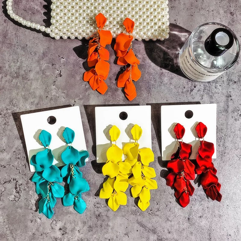 Thumbnail: FLORA EARRINGS