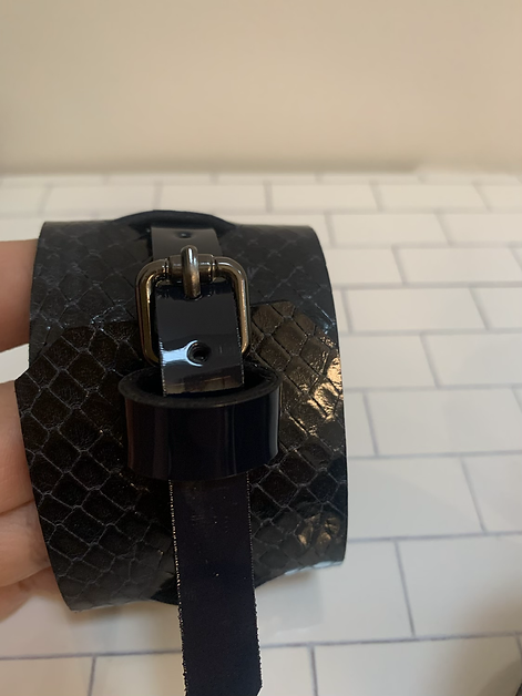 Thumbnail: Belted snake Bracelet 