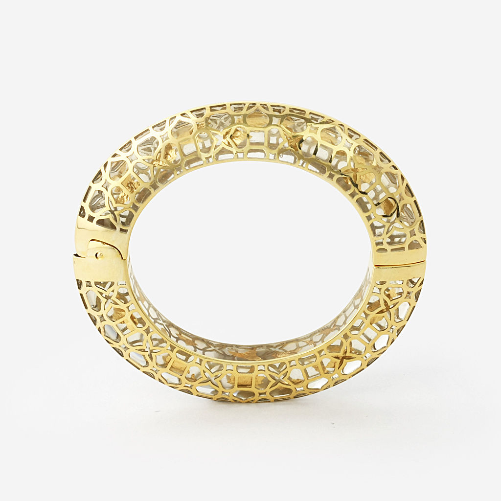 GOLDEN FLAKES HINGE BANGLE