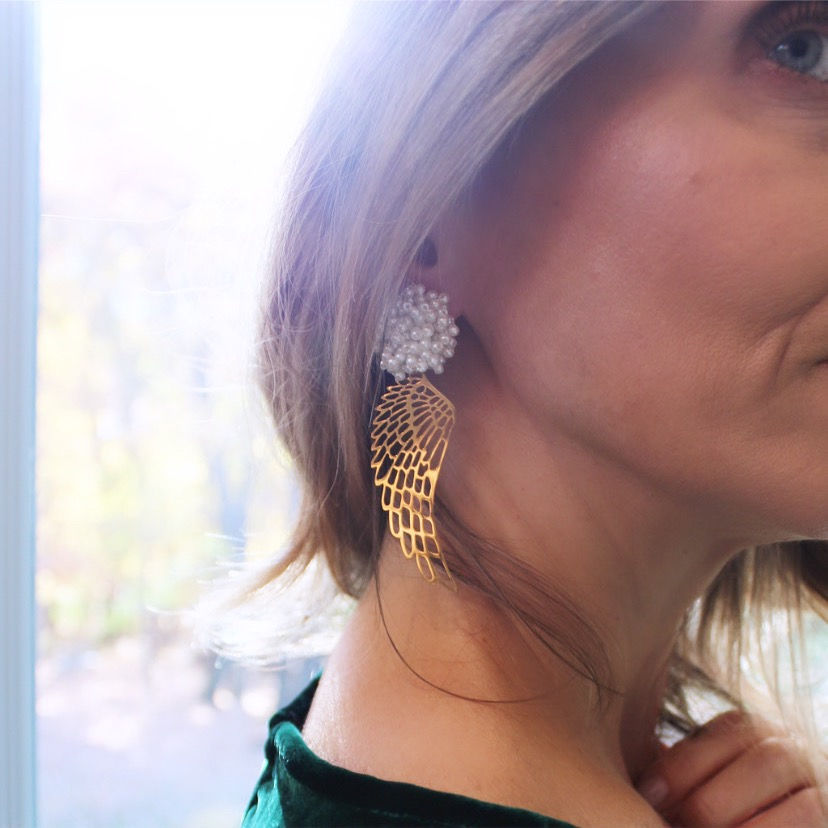 Thumbnail: PEARL WING EARRINGS