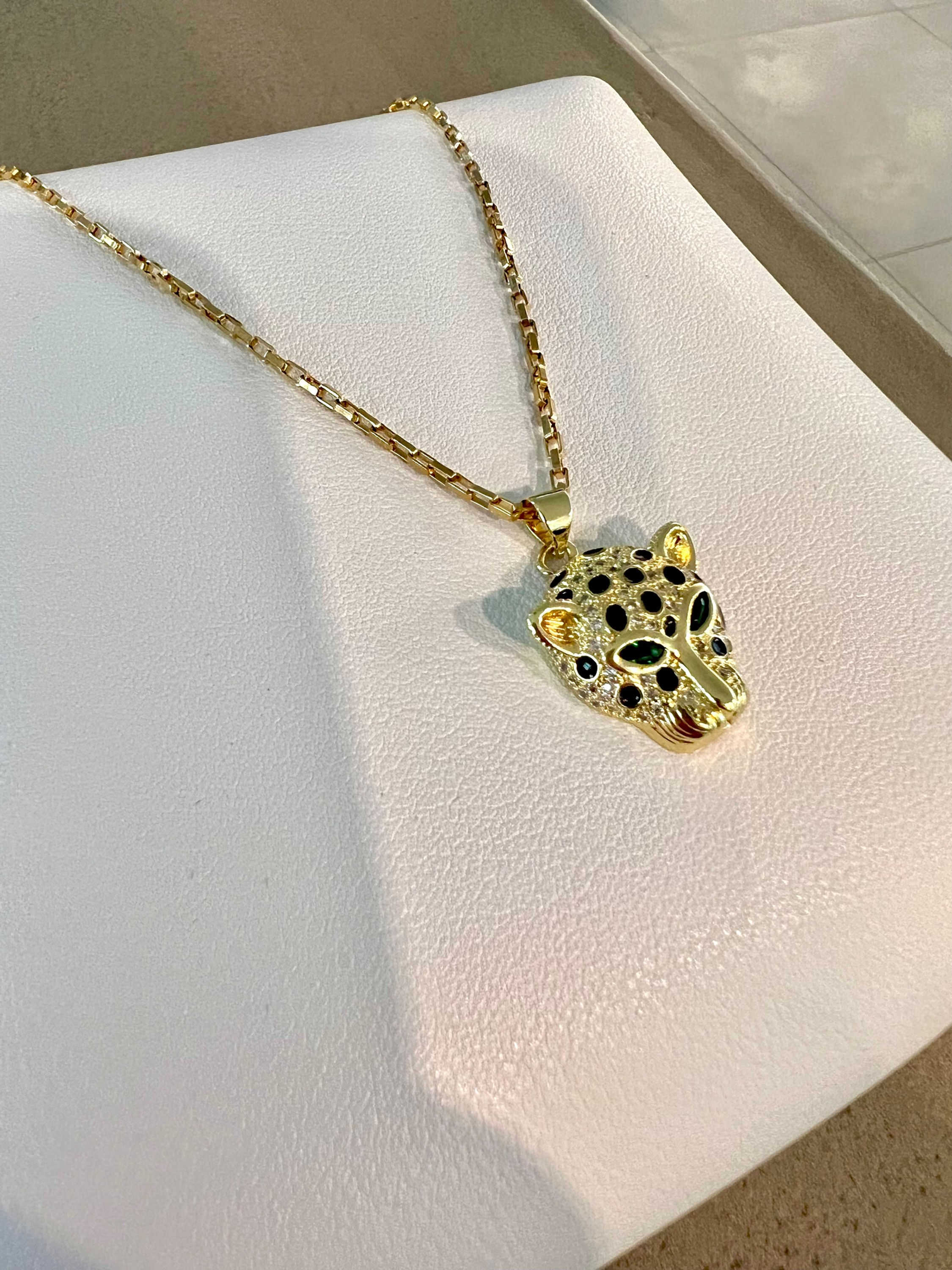 GREEN EYED JAGUAR PENDANT