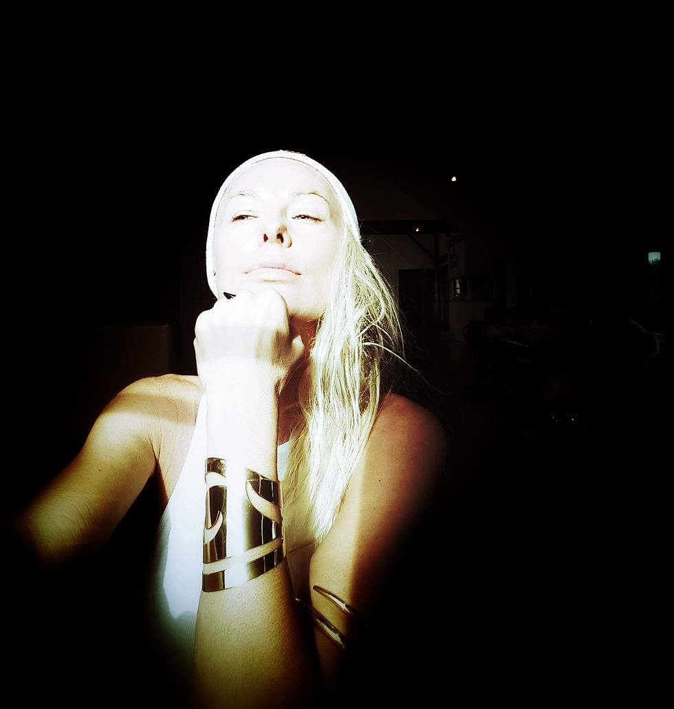 Thumbnail: Tat Wrist Cuff 