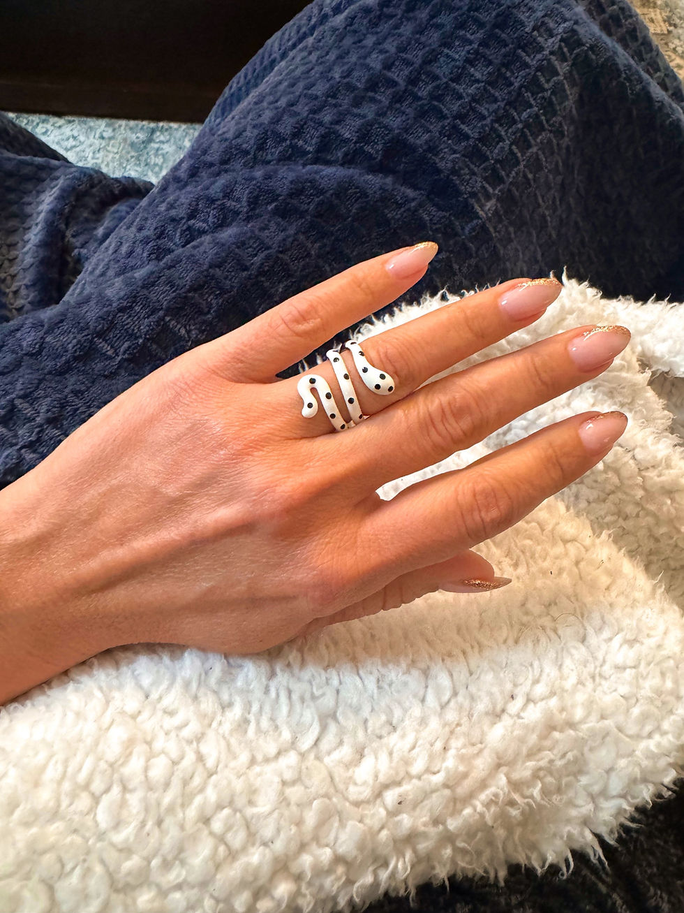 Thumbnail: CUTE SNAKE RINGS