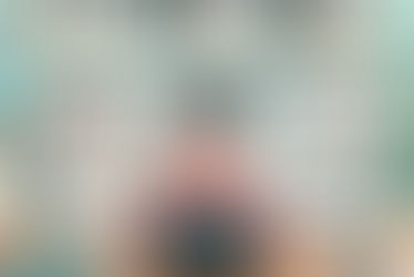 Kindle出版の次のステップ、A+コンテンツ作成をイメージした絵本風イラスト。Canvaを使えばデザイン初心者でも簡単に始められます。