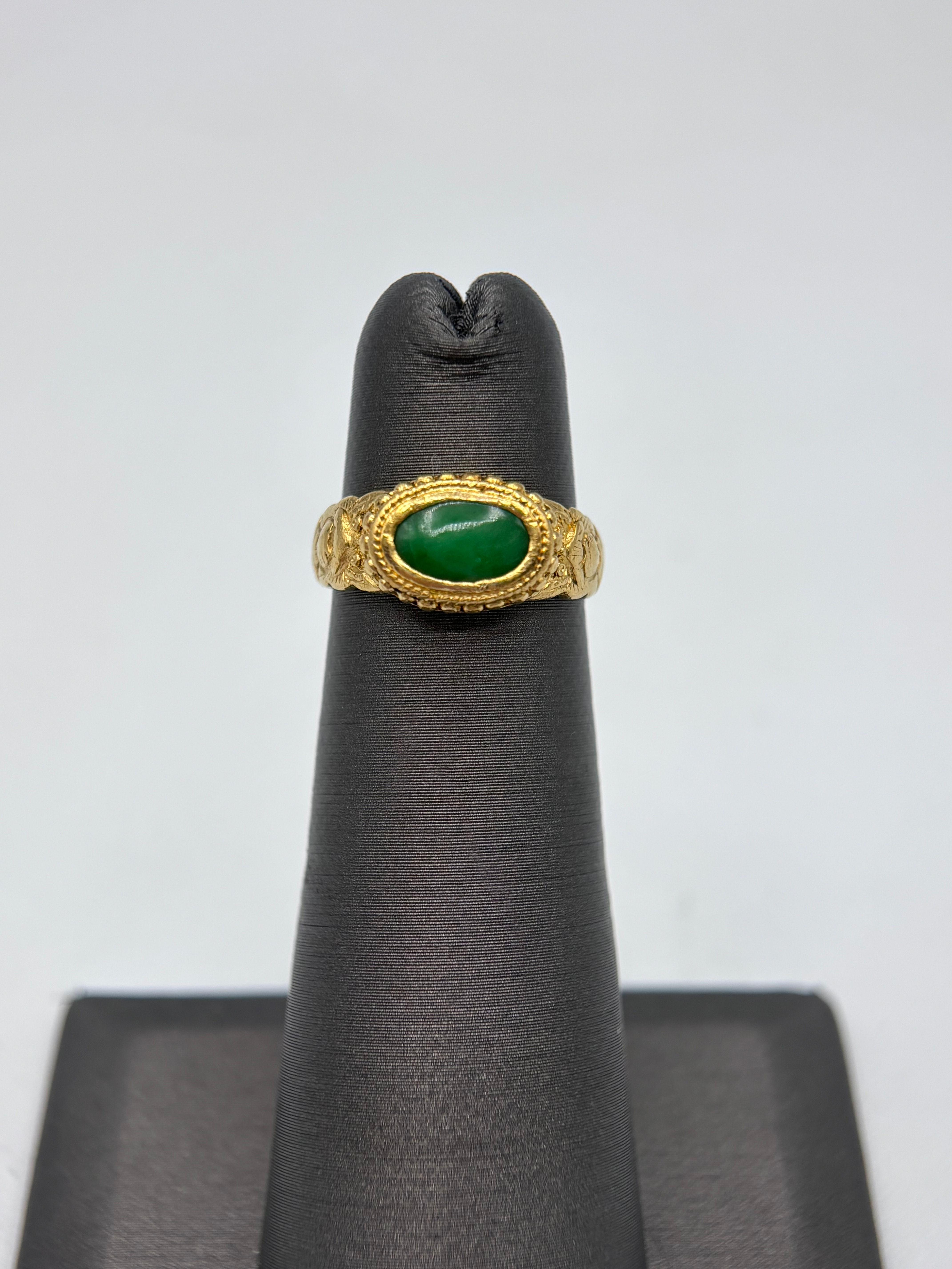 22KYG Jade Ring