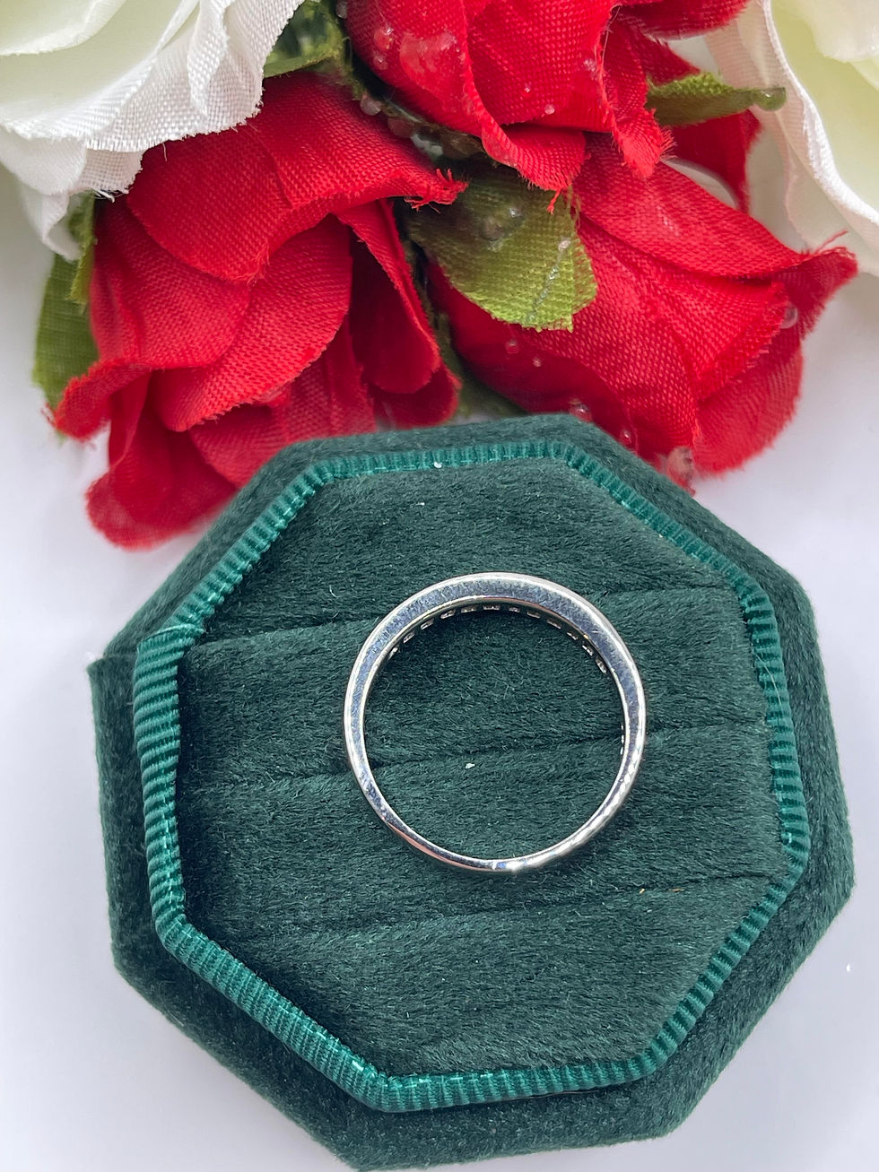 Thumbnail: 18 Karat White Gold Diamond Band