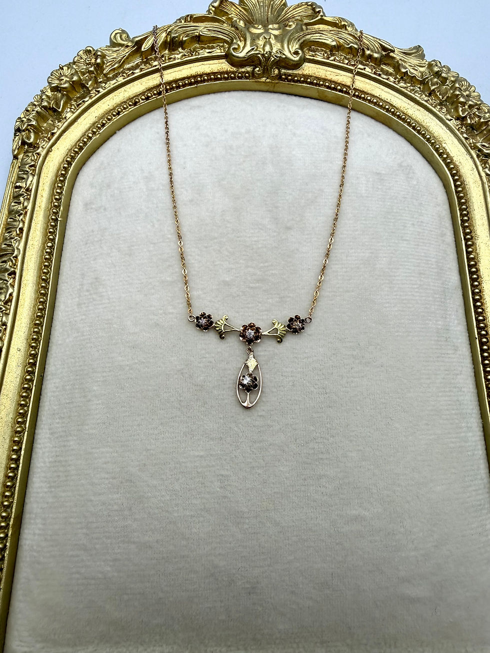 Thumbnail: 10 Karat Yellow Gold 0.10ctw Diamond Antique Necklace
