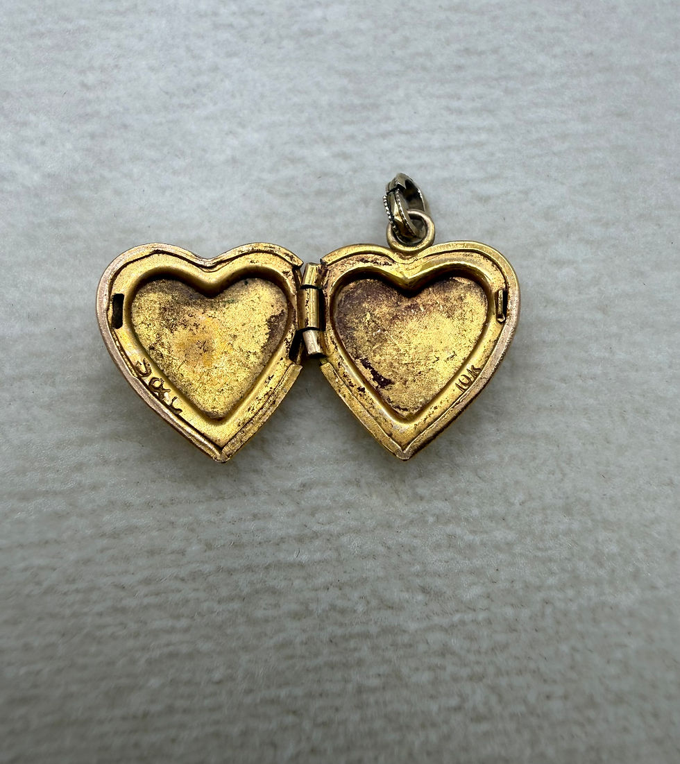 Thumbnail: 10 Karat Yellow Gold Heart Locket Pendant