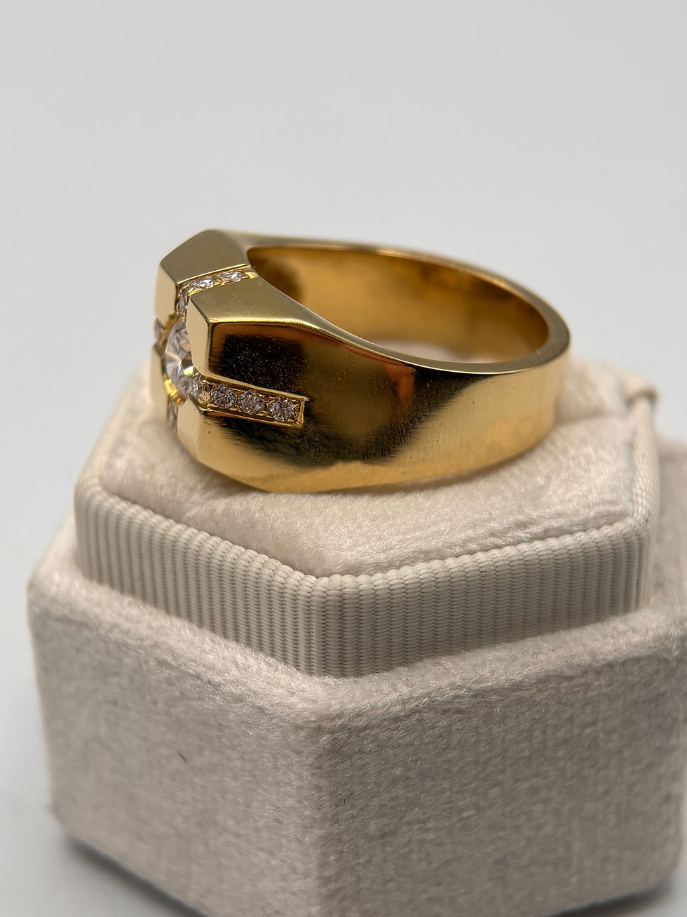 Thumbnail: 18KYG Diamond Ring