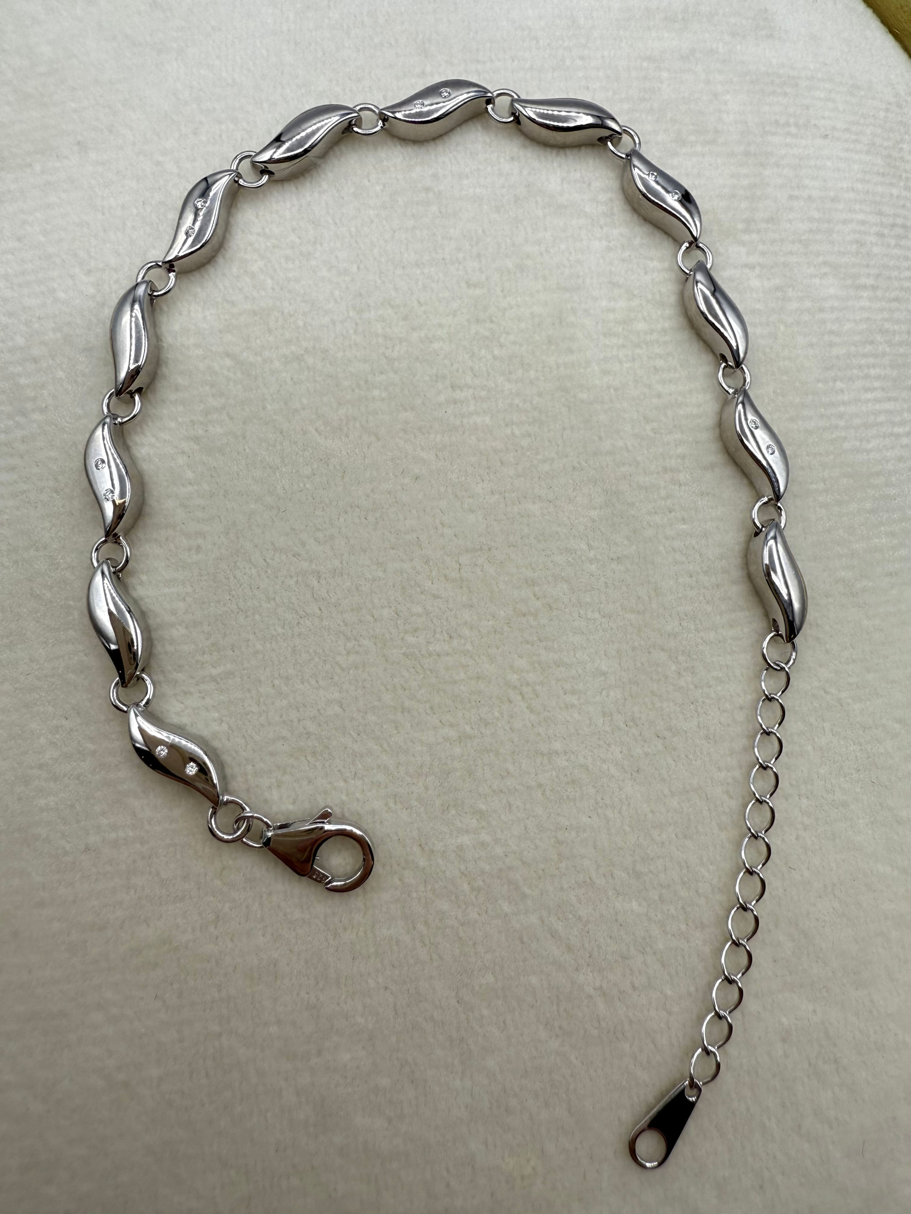 Sterling Silver .06ctw Diamond Bracelet