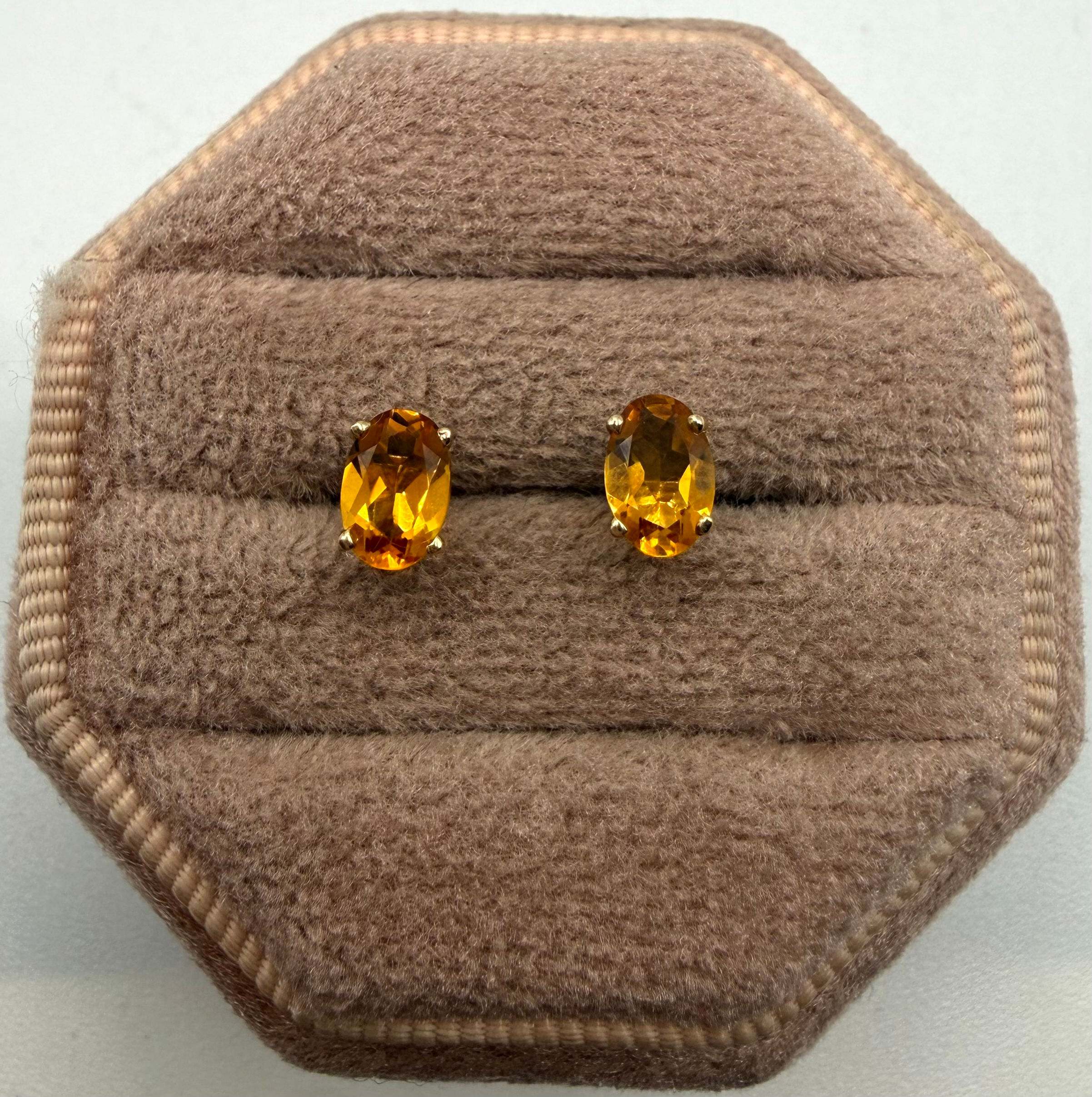 14 Karat Yellow Gold 0.75ctw Citrine Studs