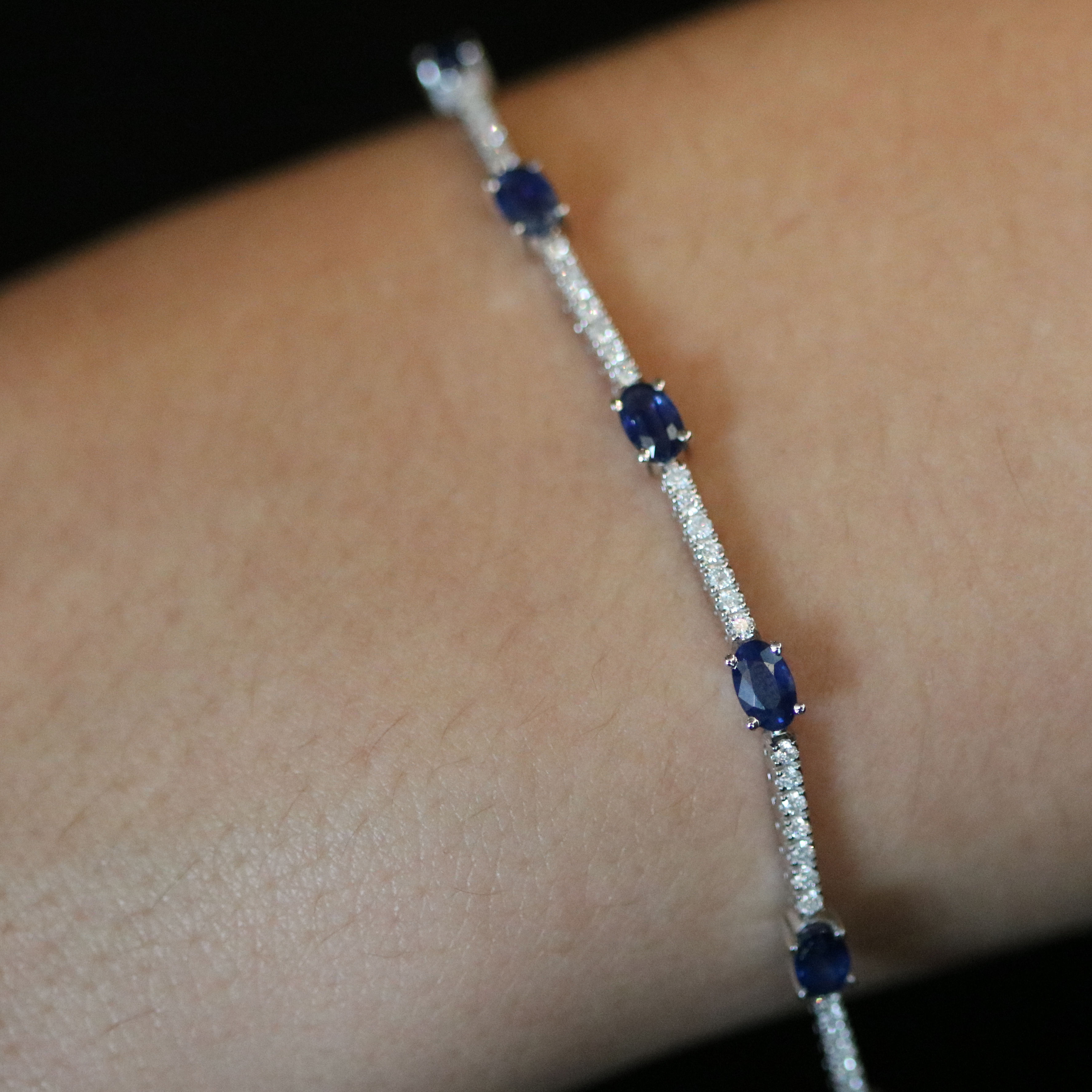 14 Karat White Gold Sapphire & Diamond Tennis Bracelet