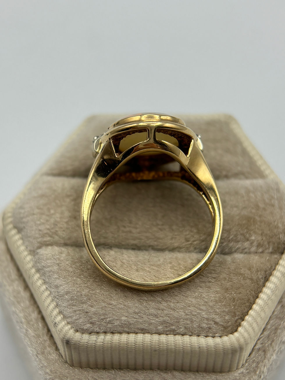 Thumbnail: 14KYG 2ct Opal .04ct Diamond Ring