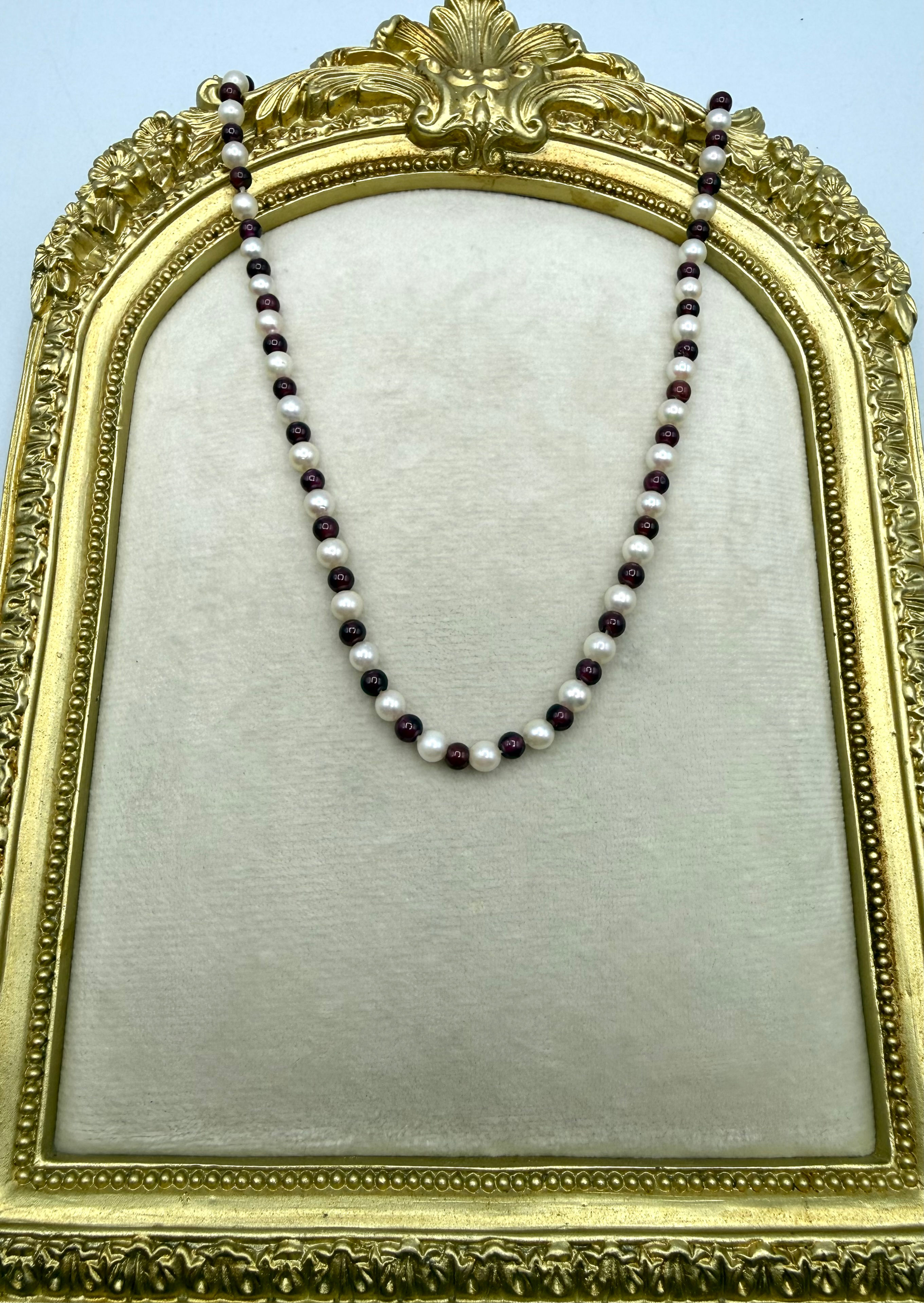 14 Karat Yellow Gold Pearl And Garnet Beaded Necklace