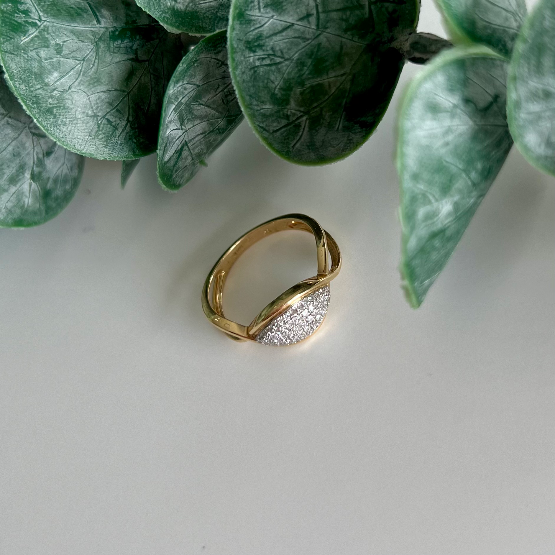 Bague en Or Jaune 14K avec Diamants