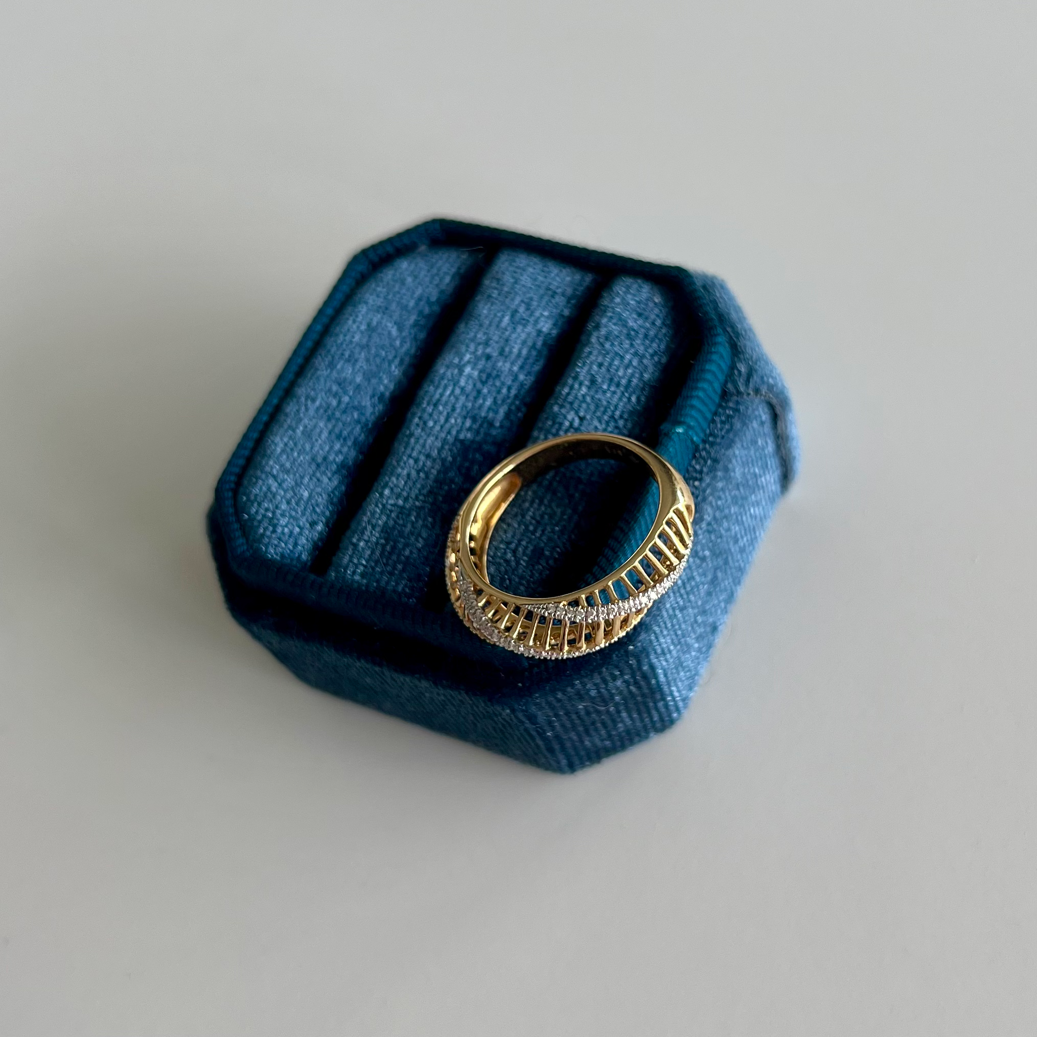 Bague en Or Jaune 14K avec Diamants