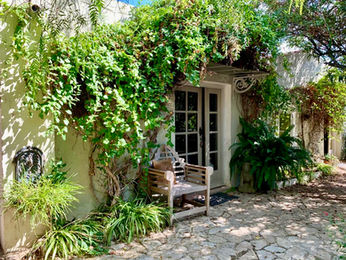Honeysuckle, casa stardust