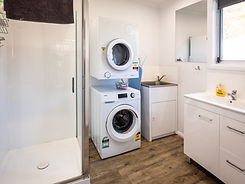 Bathroom 2.jpg
