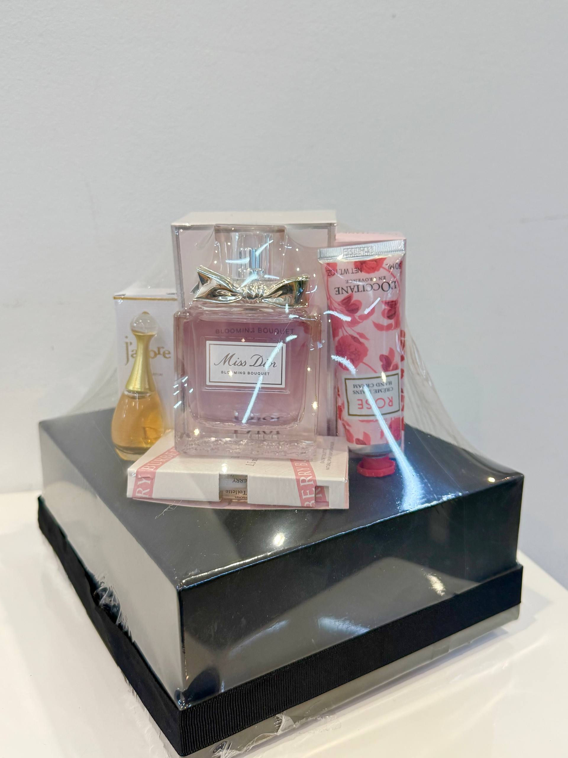 MISS DIOR SET (FREE ENGRAVE)