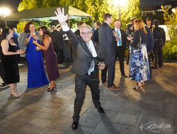 1245E8C1-39A8-4B69-9183-3F600492933D