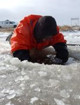 wbs-sampling-under-ice-3-dscn0081-l.jpeg