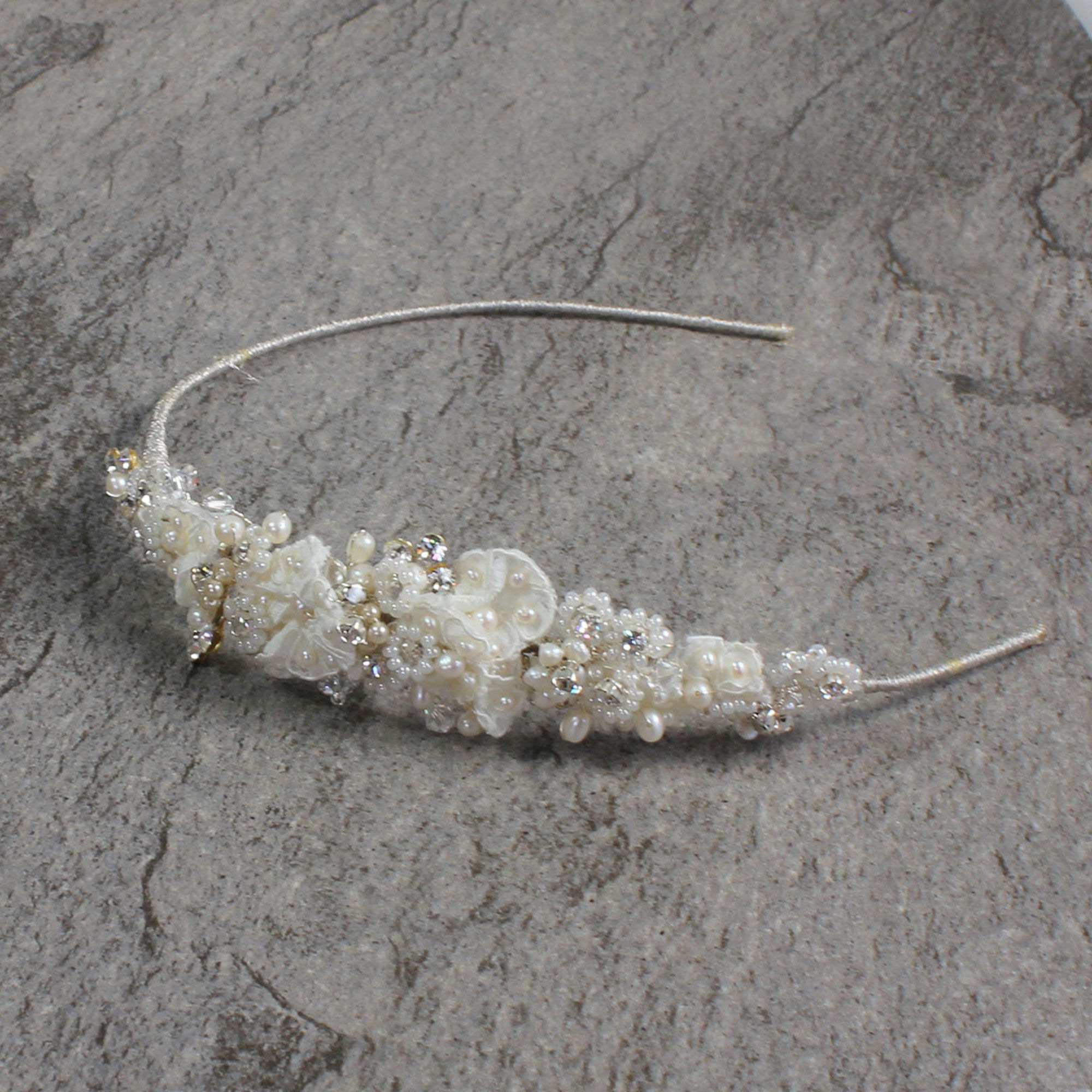 freshwater pearl and lace side headpiece